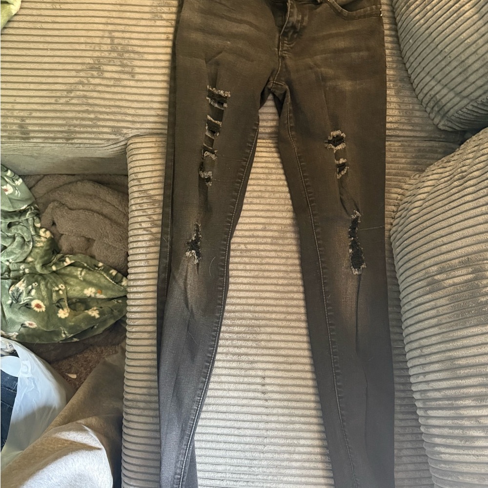 Distressed Black Skinny Jeans